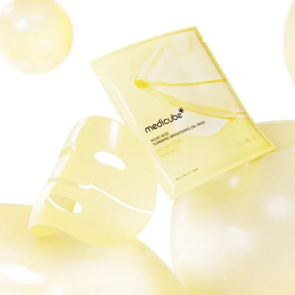 MEDICUBE MASCARILLA KOJIC ACID TURMERIC BRIGHTENING GEL MASK